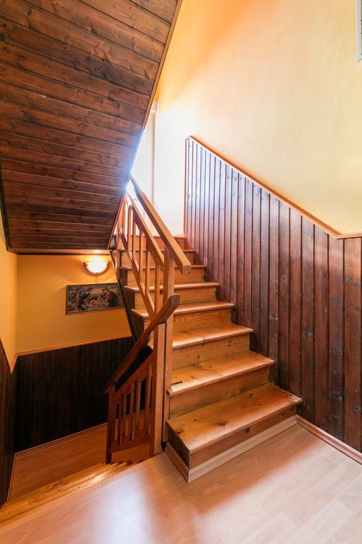 Apartments Kastelani Комижа Екстер'єр фото