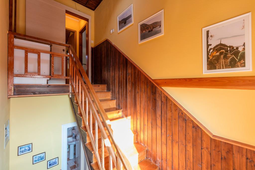 Apartments Kastelani Комижа Екстер'єр фото
