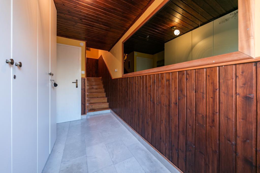 Apartments Kastelani Комижа Екстер'єр фото